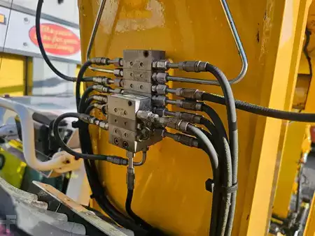 Escavatori gommati 2018 Caterpillar M315F (13)