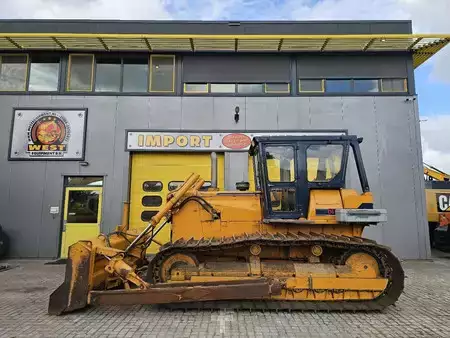 Grondschuivers 1980 Komatsu D65P-6 (1)