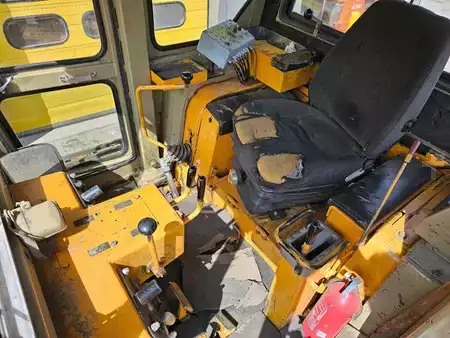 Grondschuivers 1980 Komatsu D65P-6 (15)