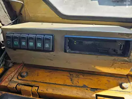 Grondschuivers 1980 Komatsu D65P-6 (20)