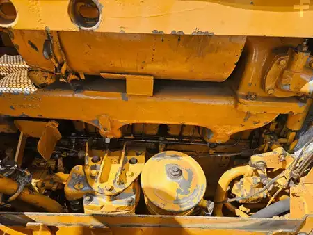Grondschuivers 1980 Komatsu D65P-6 (21)