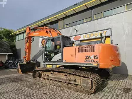 Hydraulic Excavators 2014 Hitachi ZX250LC-5B (3)