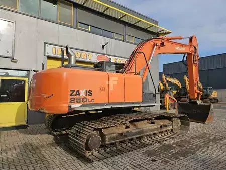 Hydraulic Excavators 2014 Hitachi ZX250LC-5B (4)