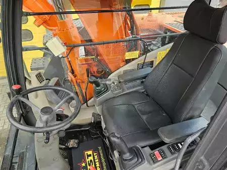 Mobil gravemaskin 2008 Hitachi ZX140W-3 (19)