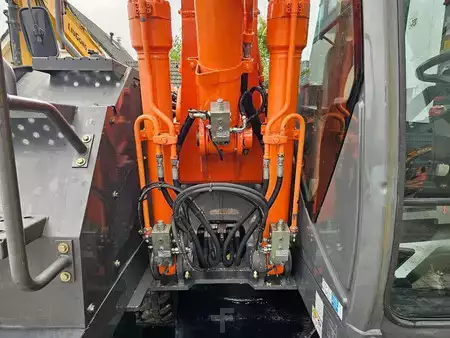 Mobil gravemaskin 2008 Hitachi ZX140W-3 (23)