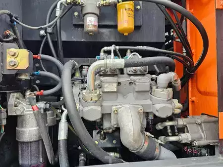 Mobil gravemaskin 2008 Hitachi ZX140W-3 (27)