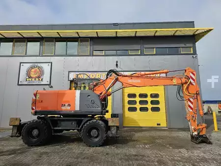 Mobil gravemaskin 2008 Hitachi ZX140W-3 (8)