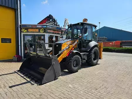 Koparko - Ładowarki sztywne 2026 Case 570SV AC / 4x4 / Lepels / Telescopic (2)