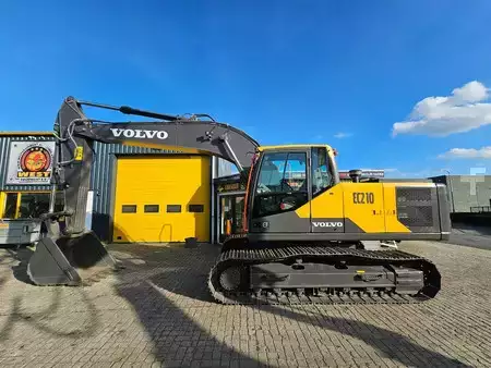 Korečková rýpadla 2026 Volvo EC210 EB (1)