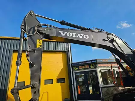Korečková rýpadla 2026 Volvo EC210 EB (10)