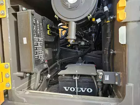 Korečková rýpadla 2026 Volvo EC210 EB (18)