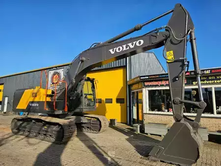 Korečková rýpadla 2026 Volvo EC210 EB (7)