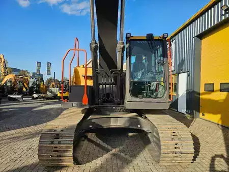 Korečková rýpadla 2026 Volvo EC210 EB (8)
