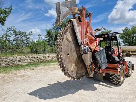 Ditch Witch RT 120