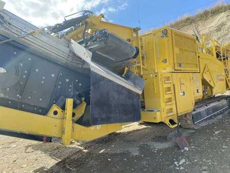 Keestrack A PERCUSSION R5 OVERBAND CRIBLE EMBARQUE MACHINE SUISSE