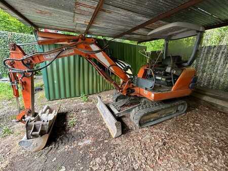 Minibagry 1998 Hitachi FH22.2 MACHINE SUISSE (1)