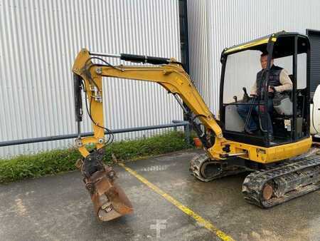 Minibagger 2019 Caterpillar CANOPY 302.7DCR MACHINE SUISSE (4)