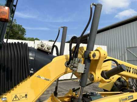 Grader 2008 New Holland Construction F106.6 (23)