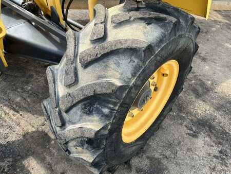 Grader 2008 New Holland Construction F106.6 (32)