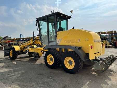 Grader 2008 New Holland Construction F106.6 (5)