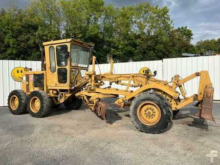 Grader 1985 Caterpillar 120G (1)