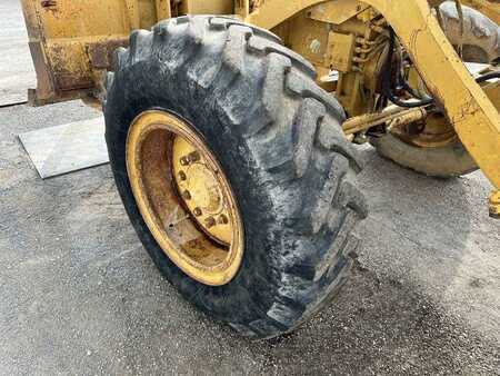 Grader 1985 Caterpillar 120G (26)