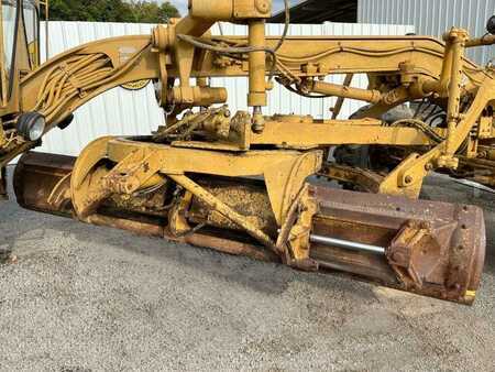 Grader 1985 Caterpillar 120G (30)