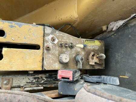 Grader 1985 Caterpillar 120G (42)