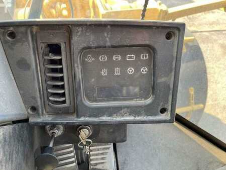 Radlader 2002 Caterpillar 950G (32)