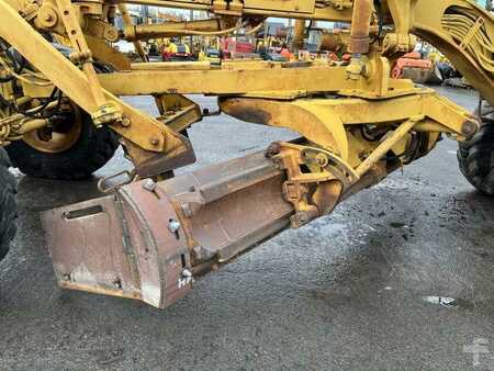 Grader 1985 Caterpillar 120G (21)