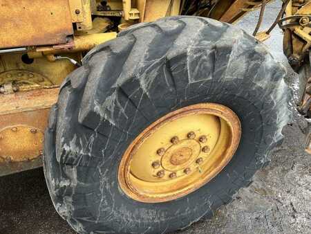 Grader 1985 Caterpillar 120G (28)