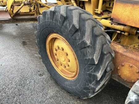 Grader 1985 Caterpillar 120G (31)