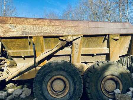 Knickgelenkte Muldenkipper/Dumper 2000 Bell 40CM 6X6 (9)