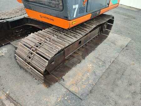 Hitachi EX60