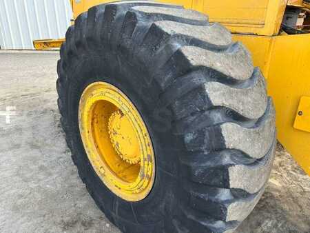 Pale Gommate 1980 IH PAYLOADER 540 SERIES A (26)