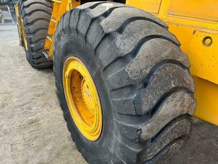 Pale Gommate 1980 IH PAYLOADER 540 SERIES A (27)