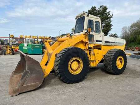 Pale Gommate 1980 IH PAYLOADER 540 SERIES A (3)