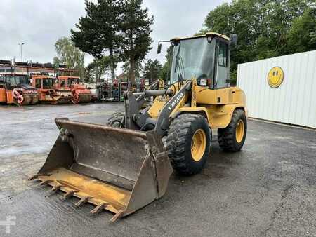 Autres 2014 Volvo L30G (2)