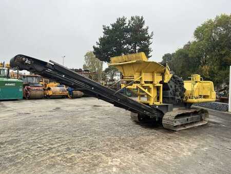 Komatsu A PERCUSSION BR100R