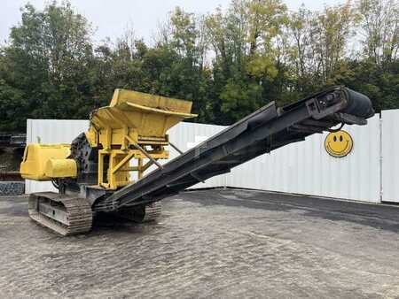 Komatsu A PERCUSSION BR100R