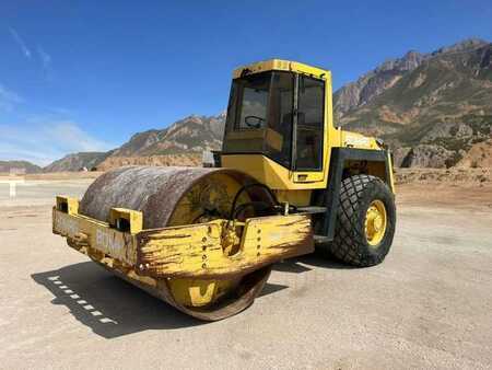 BOMAG BW 213 D-2