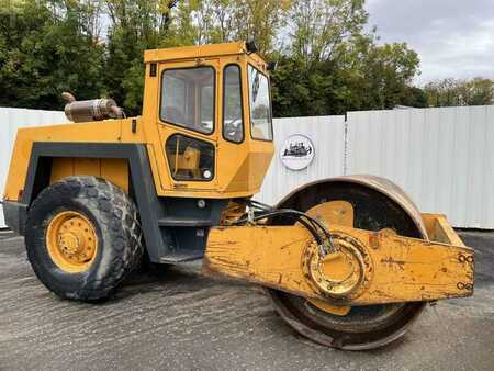 BOMAG BW213D