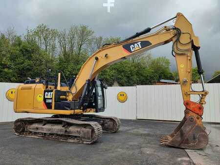 Escavatori cingolati 2012 Caterpillar 320E L (1)