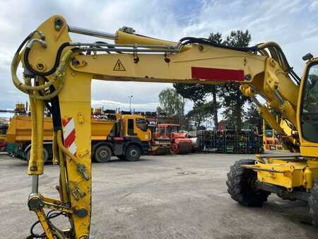 Mobilní bagry 2008 Liebherr A900 C LITRONIC (18)