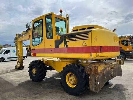 Mobilní bagry 2008 Liebherr A900 C LITRONIC (5)