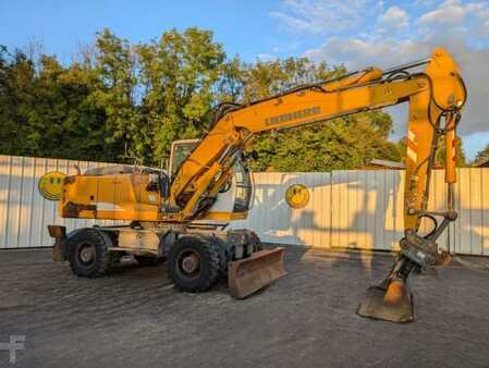 Mobilní bagry 2006 Liebherr A900C Litronic (1)