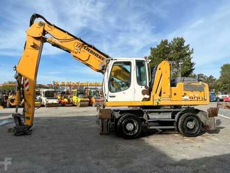 Umschlagbagger 2011 Liebherr A904C Litronic (4)