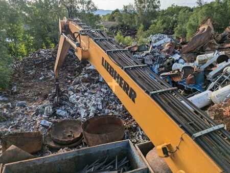 Umschlagbagger 2013 Liebherr 934C ELECTRIQUE (2)