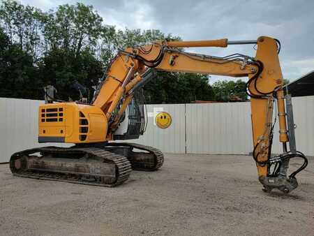 Kettenbagger 2007 Liebherr R924 Compact Litronic (1)