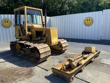 Dozer Apripista 1987 Caterpillar D3B (1)